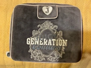 De Colección Y2K Juicy Generation Alta Costura Terciopelo Computadora Portátil Mensajero Estuche Bolso Azul - Imagen 1 de 14