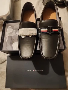Nagelneue Tommy Hilfiger Atino Driving Schuhe Größe 8 M (nie getragen) mit Karton - Bild 1 von 3