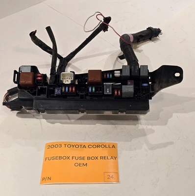 03 -08 Toyota Corolla Fusebox Fuse Box Relay OEM - Image 1 of 4