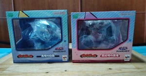 Mega Toon Drago Bianco Occhi Blu + Drago Nero Occhi Rossi (MegaHouse) - Foto 1 di 18