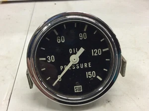 Stewart Warner 691DB 2 5/8” Large Face 150 PSI Oil Pressure Gauge - Foto 1 di 7