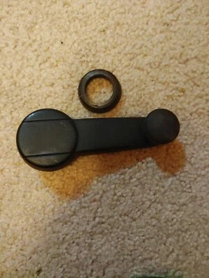 Jeep Cherokee XJ 84-96 OEM Manual Crank Window Handle Black  8935001796 - Image 1 of 4