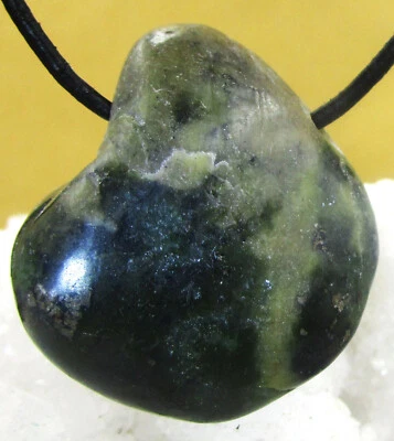 CHYTA  SERPENTIN   XL  Trommelstein gebohrt    EDELSTEIN  ANHÄNGER    Nr.1 - Bild 1 von 2