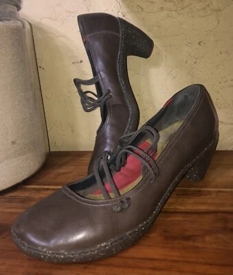 BOMBAS CAMPER CUERO MARYJANE VERDE VINTAGE 42 11 España 3" Tacones Peu Nara Foto 1 de 4