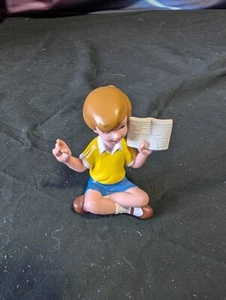 Disney Christopher Robin PVC-Figur mit Buch Winnie Puuh VTG Mattel - Bild 1 von 3
