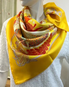 UNUSED! HERMES Grand Fonds Scarf 100% Silk Carre 90 Yellow Multi-color #7044 - Picture 1 of 13