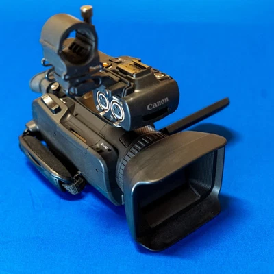 Canon XA70 4K Profi Camcorder - Bild 1 von 4