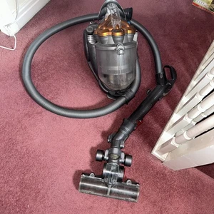 dyson root cyclone cylinder vacuum cleaner - Picture 1 of 9