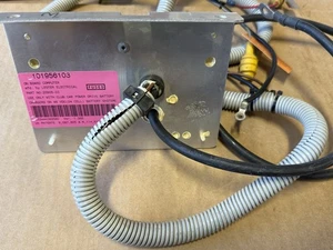 New Genuine OEM Club Car Lester Regen On-Board 48V Computer Assy 101956103 - Foto 1 di 3