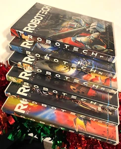 ROBOTECH: The Macross Saga (**5-DVD Set, ADV, 2001) Classic Animated Series - Picture 1 of 23