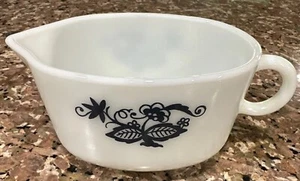 Vintage PYREX Corning Old Town Blue Onion Gravy Sauce Boat 77-B White  - Picture 1 of 7