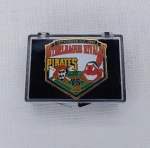 Cleveland Indians VS Pittsburgh Pirates MLB Interleague Rivals Baseball Pin 1997 - Picture 1 of 9