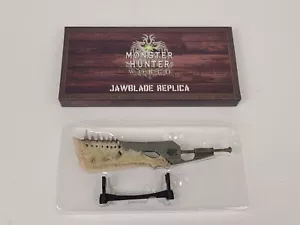 Monster Hunter World Jawblade Replica Sword w/ Stand LootCrate Exclusive Capcom - Picture 1 of 10