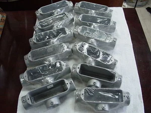 BWF 1" T-DIECAST CONDUIT FITTING 12 EA NEW E30640 - Picture 1 of 4