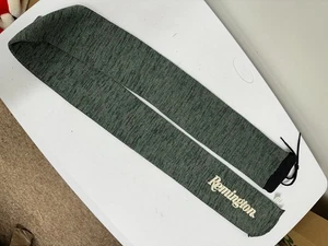 De Colección Remington Rifle Escopeta 55" Silicona Tratada Pistola Calcetín Cubierta Cuerda - Imagen 1 de 5