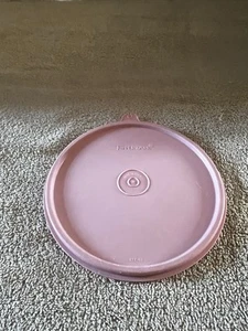 Tupperware Lid Millionaire 6.5” Pink Round 227 Tupper Seal Replacement - Picture 1 of 3