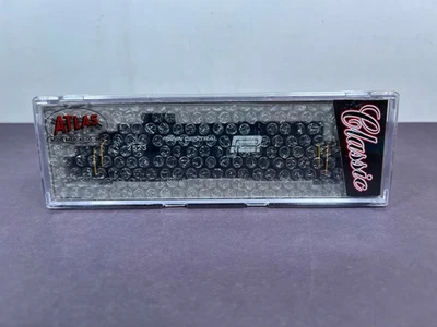 Atlas N Scale Train Locomotive Engine 44709 U25B PH 2B Penn Central 2523 - Image 1 of 4