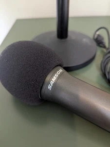Samson 2QU Microphone And Stand - Picture 1 of 2