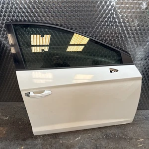 2013-2017 SEAT LEON FR ESTATE MK3 5F FRONT DRIVER DOOR PANEL IN WHITE - Picture 1 of 20
