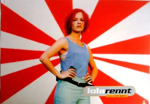 A155 2x Aushangfotos (30 x 42 cm)  LOLA RENNT  Franka Potente - Picture 1 of 4