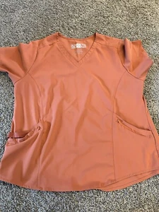 Wonderwink Scrub Set Size 1x Women’s Has Small Stain On Top- See Photo. - Picture 1 of 3