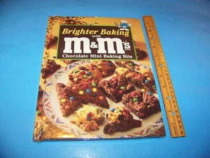 M&M's Cookbook "Brighter Baking with M&M's Chocolate Mini Baking Bits" - Picture 1 of 2