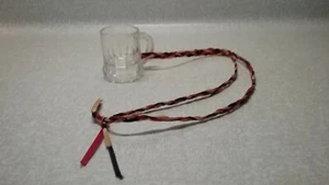 Mini Kunststoff Bierkrug mit deutscher geflochtener Schnur Halskette - Oktoberfest! Prost! - Bild 1 von 7