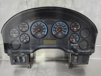 Cuadro de instrumentos 10-22 International PB105 CE usado OEM 3868859C92 probado Foto 1 de 4