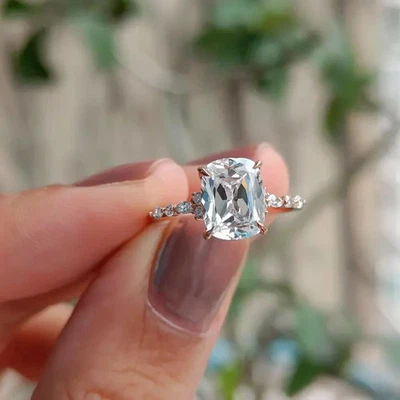 Anillo de diamantes talla mina antiguo cultivado en laboratorio cojín de 2,5 TCW para aniversario de oro rosa de 14 k Foto 1 de 4