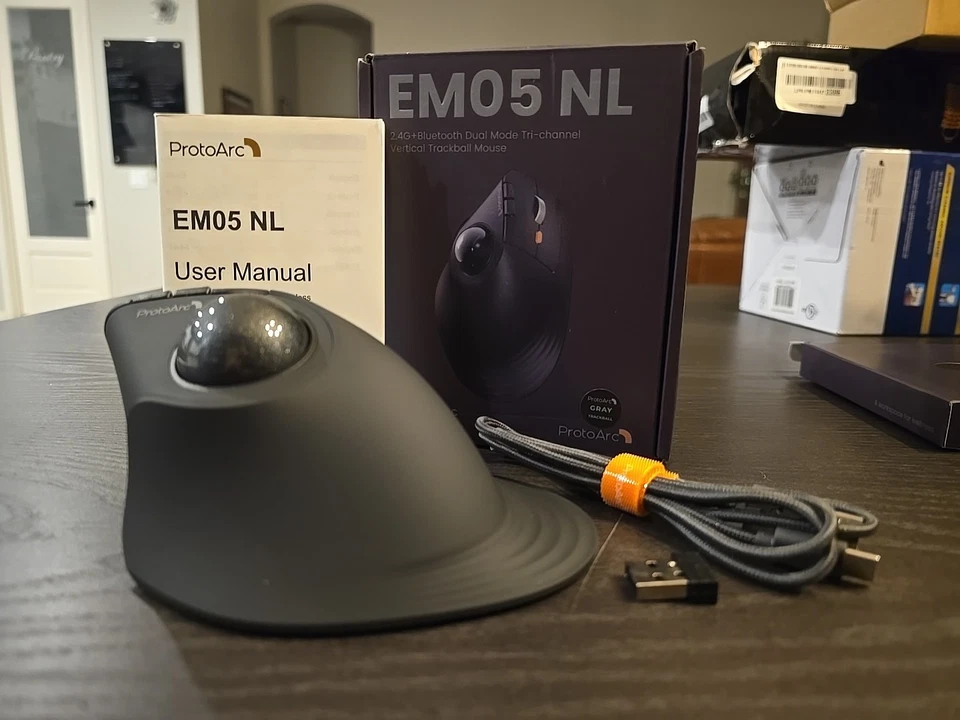 ProtoArc EM05 NL Gray Vertical Trackball Mouse Ergonomic - Image 1 of 4