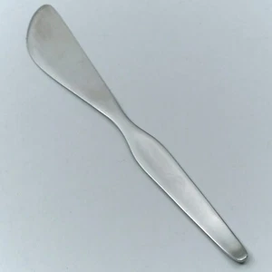 Esparcidor de mantequilla 2723 by C Hugo Pott acero inoxidable 5 7/8" sin monograma - Imagen 1 de 4