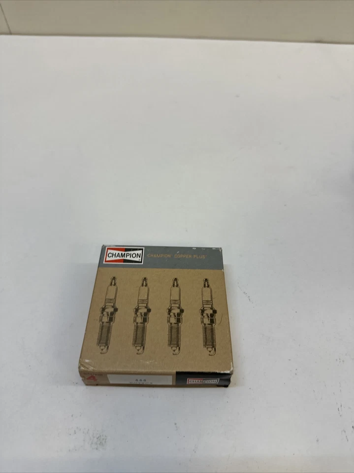 CHAMPION COPPER PLUS Spark Plugs RC7YC3 444 Set of 4 - Image 1 of 4