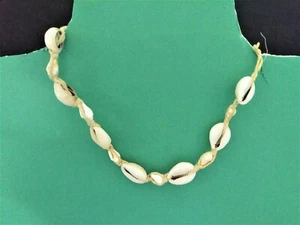 Collar de cáñamo Cowrie Shell 16" - Imagen 1 de 2