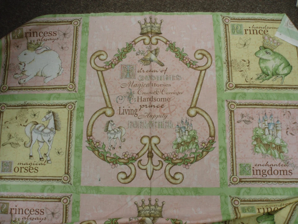 城堡和马车童话拼接南海面料 — 第 1/1 张图片