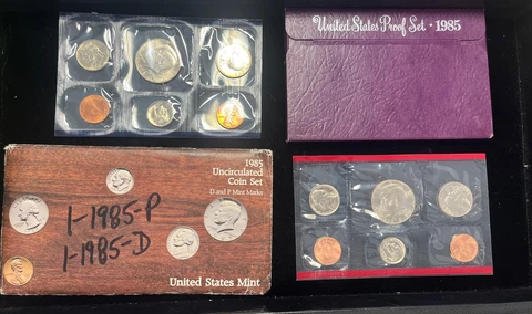 1985 US Mint Proof Set and Uncirculated Coin Set Cover