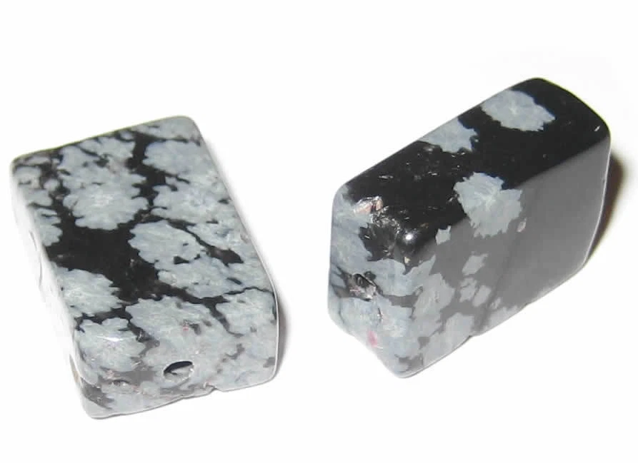 Schnee-Obsidian. Perlen. Rechteck. 5x10x13mm. Strang - Bild 1 von 1