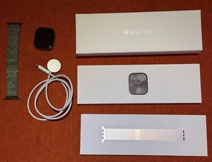 Apple Watch Series 10 LTE 46mm Titan Natur Milanaise Armband Magnet - Bild 1 von 4