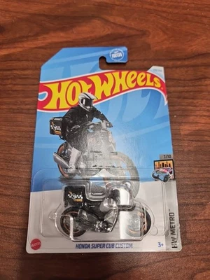 Hot Wheels - 2024 Regular Treasure Hunt - Negro Honda Super Cub Personalizado Foto 1 de 3