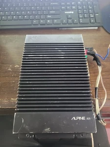 Alpine 3525 Old School Amplifier With Power Adaptor Bridgeable Used Tested Works - Picture 1 of 3