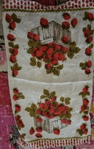 14x24" vintage Strawberry strawberries retro fruit tea towel cottagecore chic - Picture 1 of 2