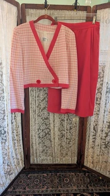 Lote Chaqueta Falda Traje Valentino Vintage Años 80 90 Rosa Blanco Lana Seda TLC Como Está Foto 1 de 4