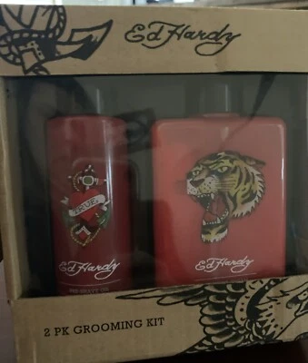 ED HARDY 2 PK 美容套装 - 剃须霜 8.45 盎司 / 剃须前油 4 盎司。 全新带盒 — 第 1/2 张图片