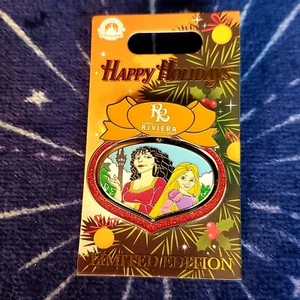 Spilla Disney Parks 2022 Happy Holidays Riviera Resort Raperonzolo Gothel - Foto 1 di 3