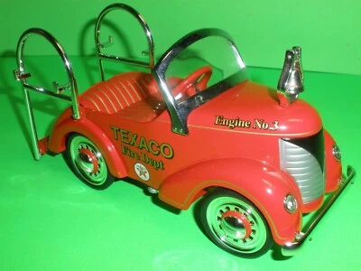 RARE Texaco 1941 GARTON FIRE ENGINE PEDAL CAR BANK Only 500 CROWN PREMIUMS  - Image 1 of 4