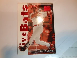 1999 SkyBox Premium Live Bats Mark McGwire #2LB St. Louis Cardinals - Picture 1 of 5