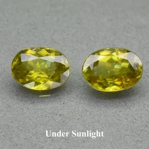 π 1.76ct 2pcs Pair VS Oval Natural Yellowish Green Sphene - High Luster, Gems - Picture 1 of 5