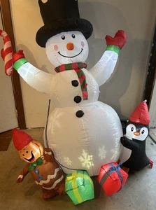 8ft aufblasbarer Schneemann - Bild 1 von 1