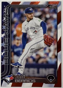 Jose Berrios 2025 Topps Serie 1 DÍA DE LA INDEPENDENCIA Bandera Frontera/76 Azulejos #33 - Imagen 1 de 2