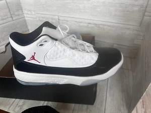 Nike Jordan Max Aura 2 Men’s Size 10.5 – White/Gym Red-Black – New in Box - Picture 1 of 8