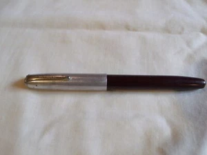 VINTAGE SHARP MAROON FOUNTAIN PEN - Picture 1 of 3
